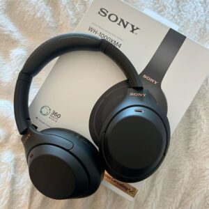 Sony WF-1000XM4